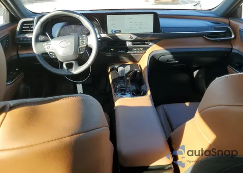 2025 Toyota Crown Signia Xle from USA, damaged, VIN JTDACAAJXS3021383